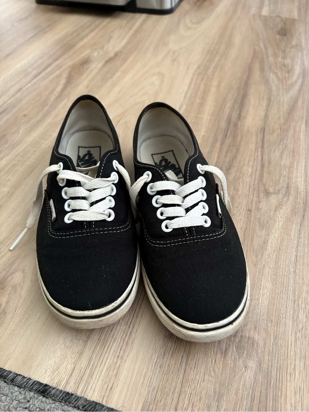 Vans- women’s sz 7